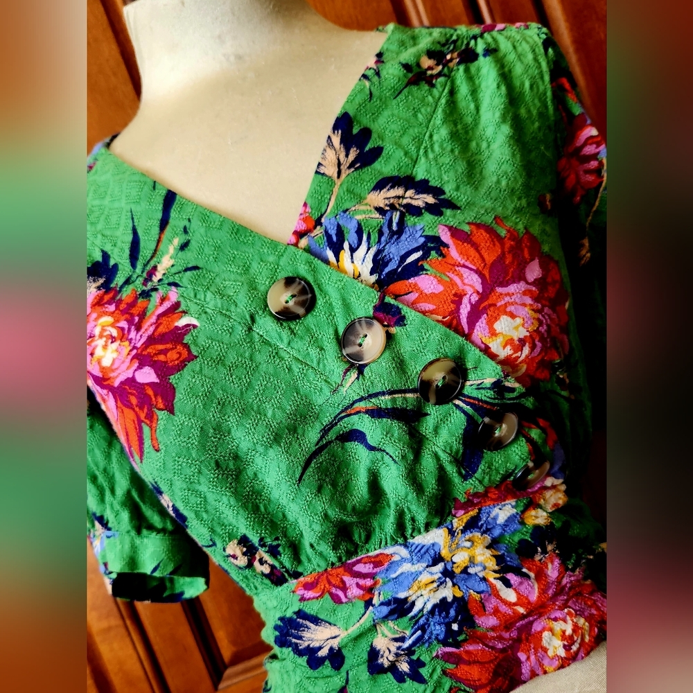 Maeve Anthropologie emerald green floral blouse smoked